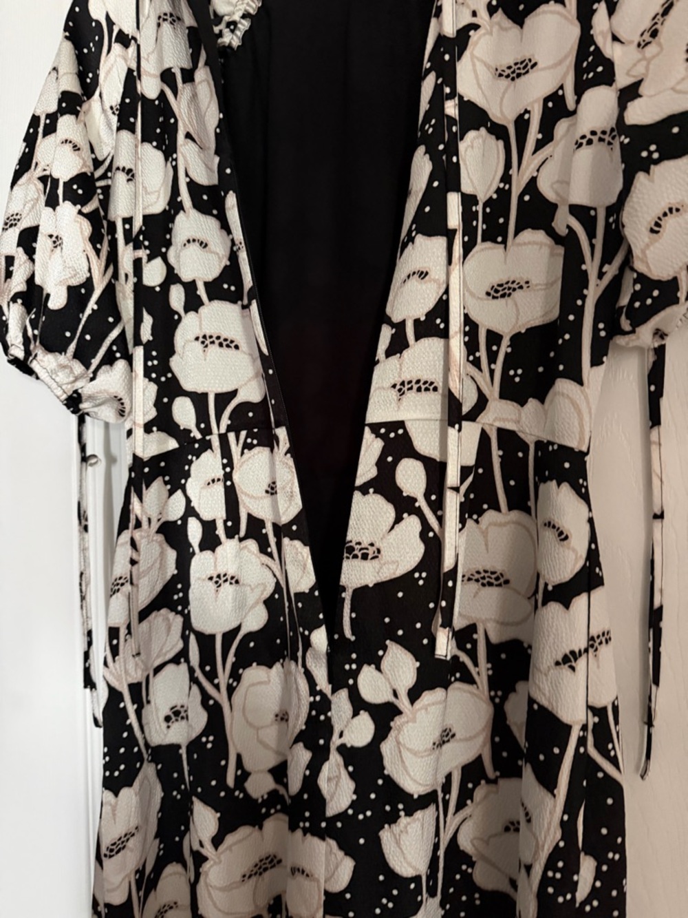 Ted Baker London Abriee Puff Sleeve Midi Dress - Picture 6 of 8